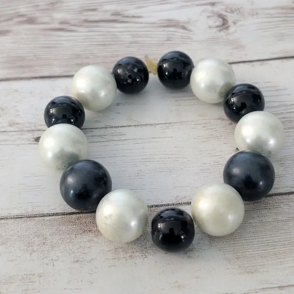 Vintage Stretch Bracelet Cream & Black Chunky - Condition Issues